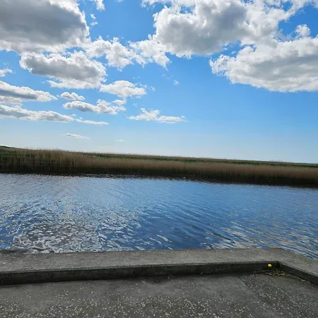 5 Person In Hojer-by Traum Højer