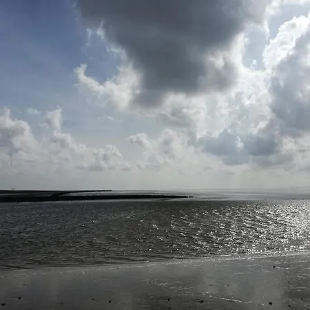 5 Person In Hojer-by Traum * Højer